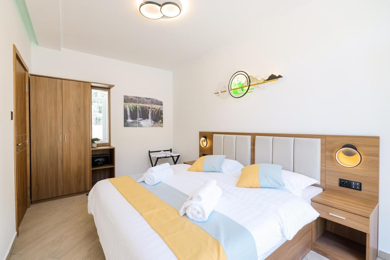 Hotel Kanjon Zrmanje Obrovac Buitenkant foto