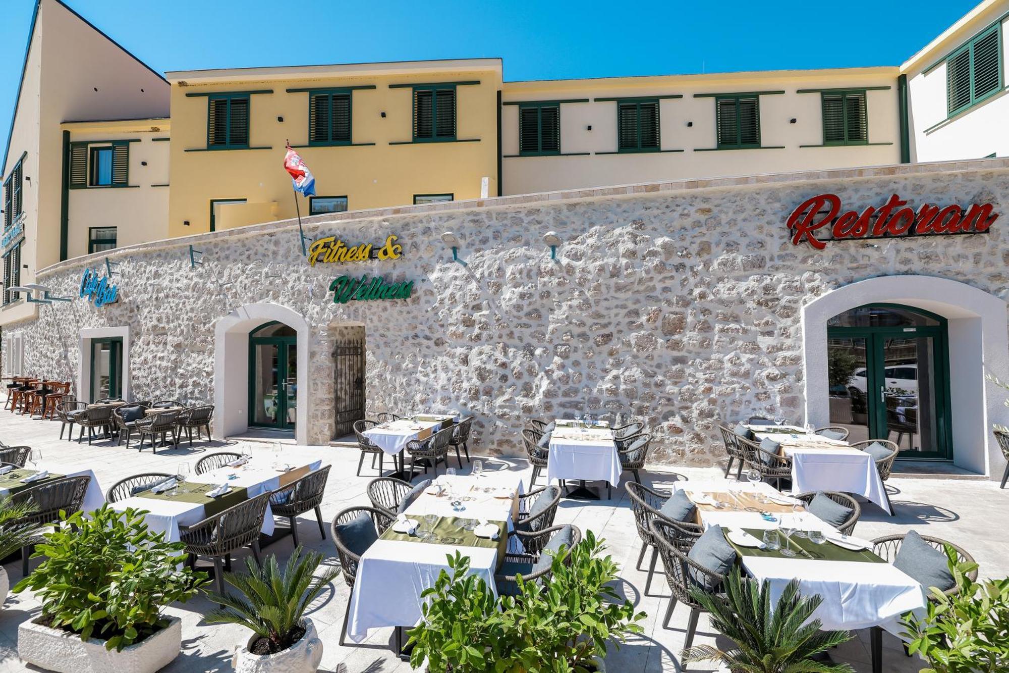 Hotel Kanjon Zrmanje Obrovac Buitenkant foto