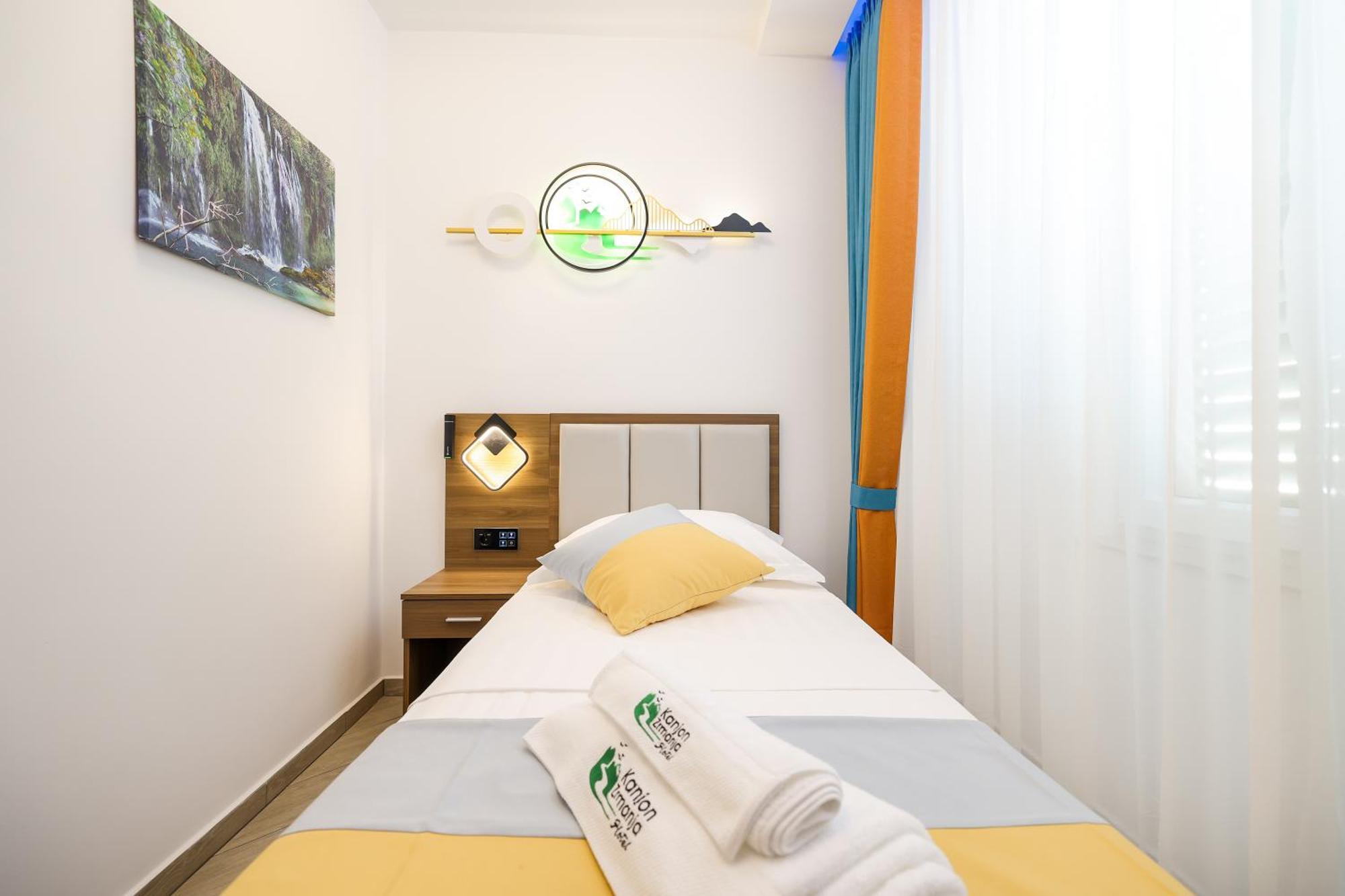 Hotel Kanjon Zrmanje Obrovac Buitenkant foto