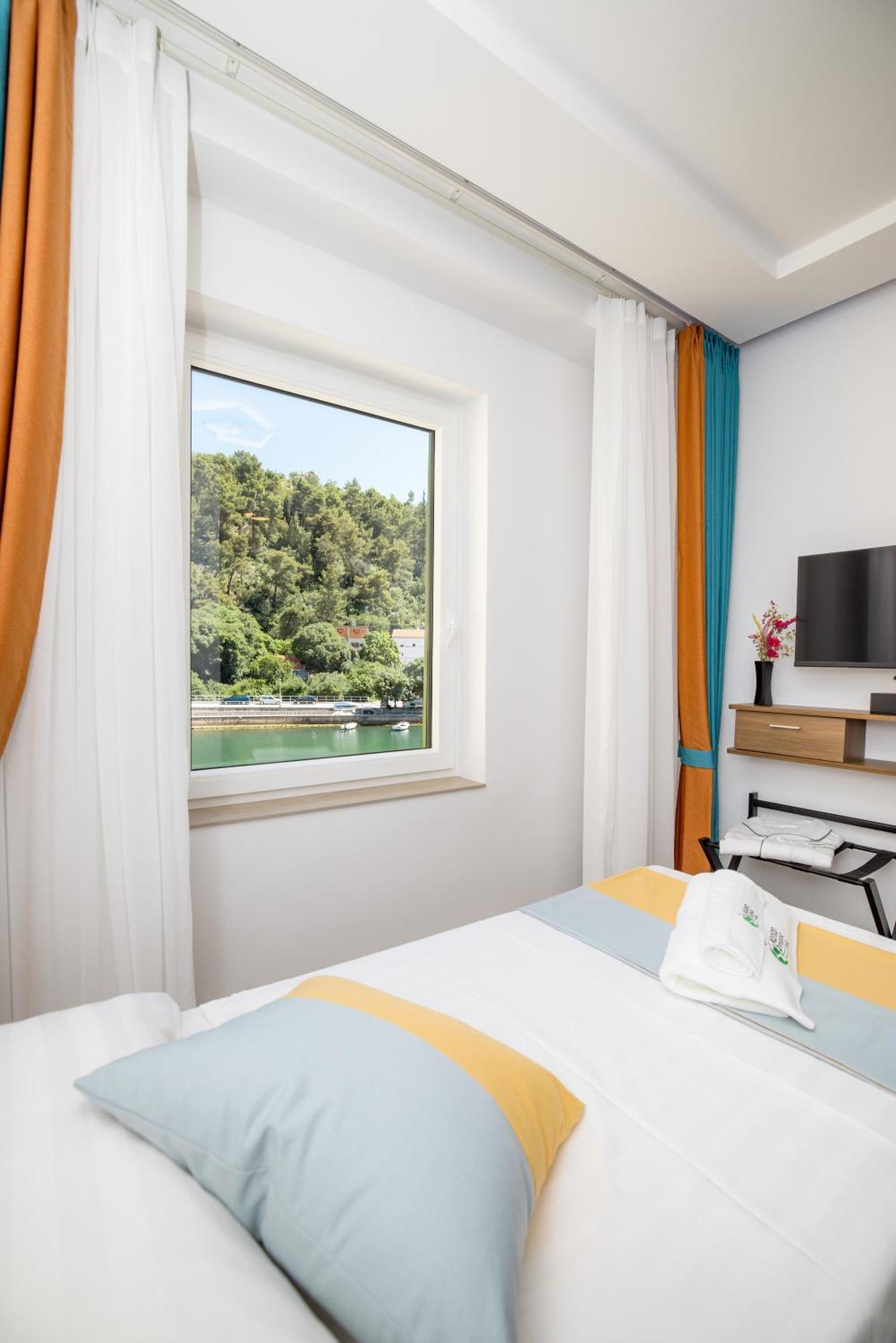 Hotel Kanjon Zrmanje Obrovac Buitenkant foto