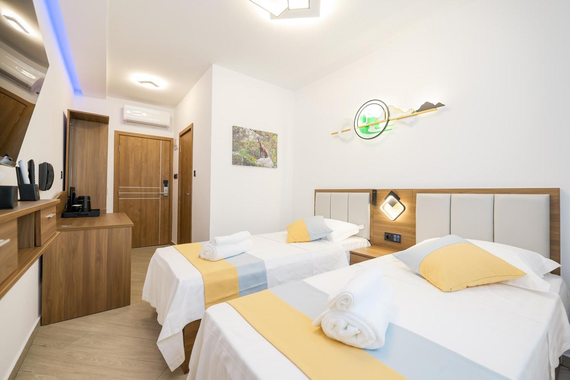 Hotel Kanjon Zrmanje Obrovac Buitenkant foto