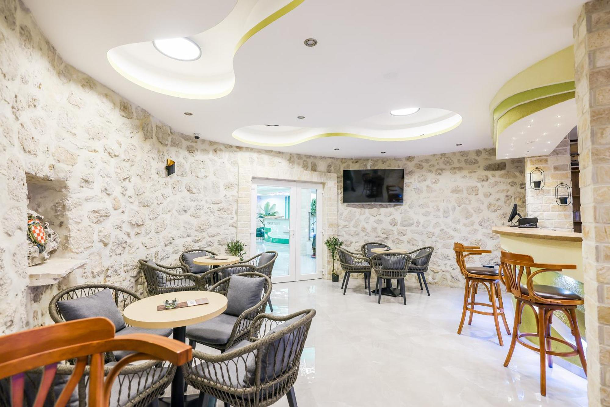 Hotel Kanjon Zrmanje Obrovac Buitenkant foto